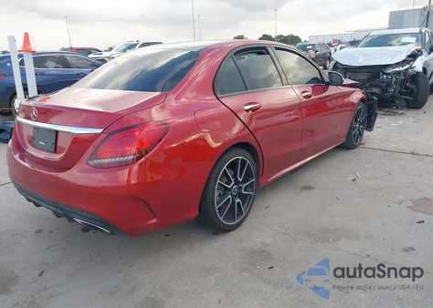 2019 Mercedes-Benz C 300 z USA, uszkodzony, nr VIN 55SWF8DB7KU284166